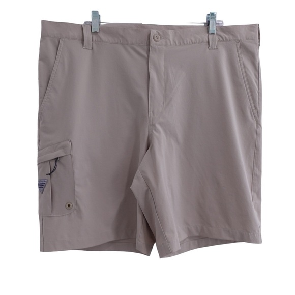 Columbia Performance Fishing Gear PFG Terminal Tackle Hybrid Shorts Sz 42 Fossil - Picture 1 of 10